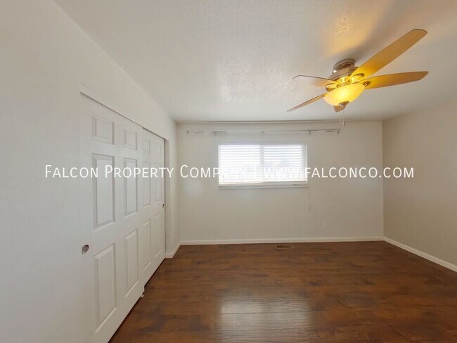 Building Photo - 1339 Hathaway Dr