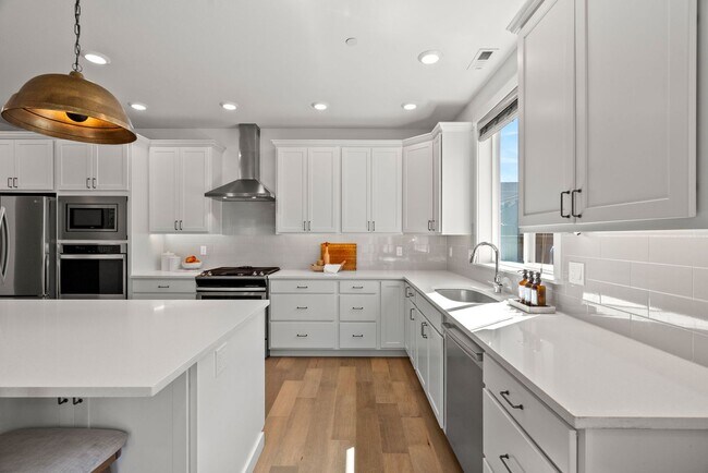 Building Photo - 1428 Baker Hts Lp
