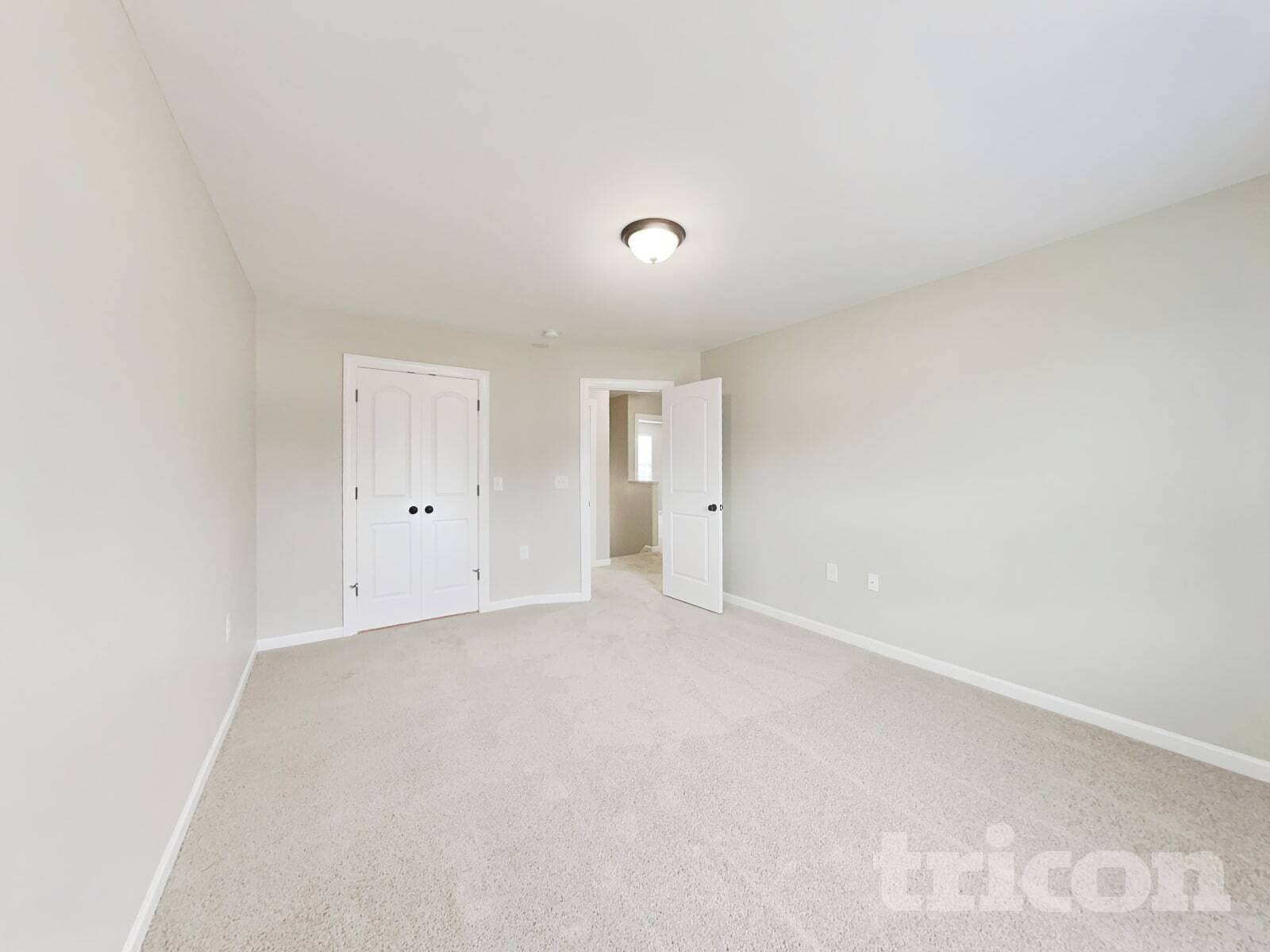 Building Photo - 3901 Creekmoore Dr