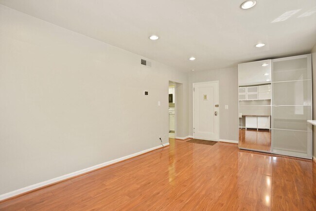 Building Photo - 2919 Willston Pl