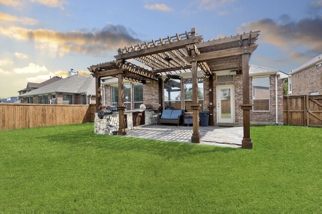 Building Photo - Stunning 1 story home in sought-after Mira...