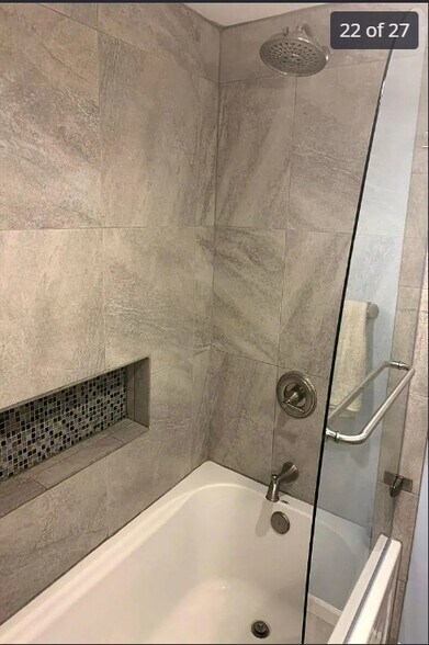 Building Photo - 520 Washington St