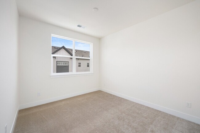 Building Photo - New Townhome in Wheat Ridge!!