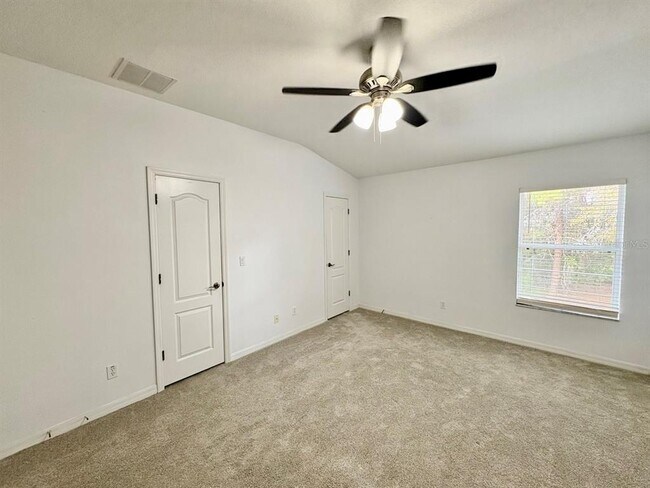 Building Photo - 15619 Stable Run Dr