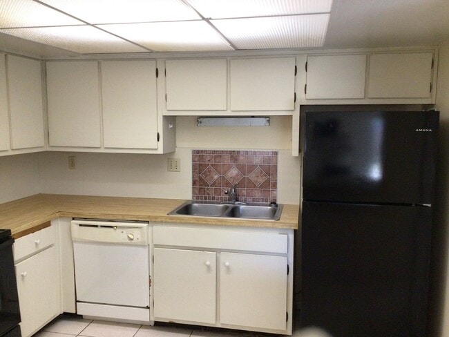 Building Photo - maitland townhome