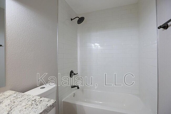 Building Photo - 1259 W Kiva Ave