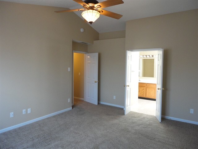 Building Photo - 1777 Woodstock Dr