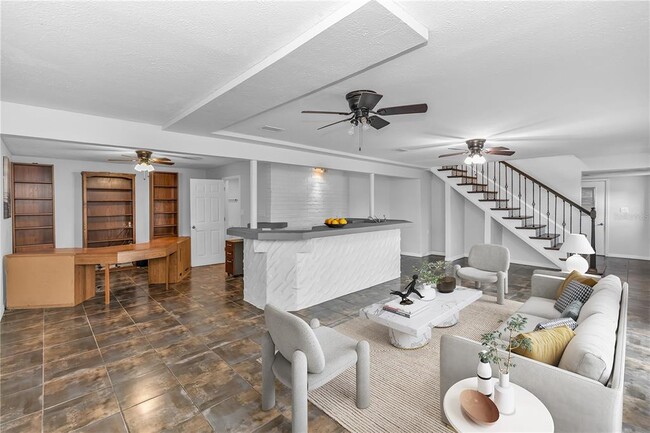 Building Photo - 8315 Village Green Rd