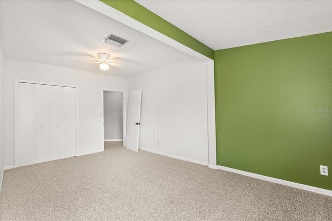 Building Photo - 742 N Westmoreland Dr