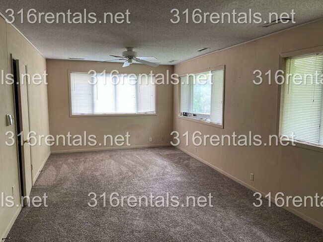 Building Photo - 110 Cherry Hills Ct