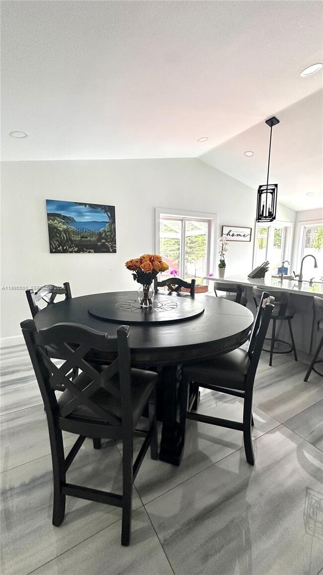 Building Photo - 13411 SW 17th Ct