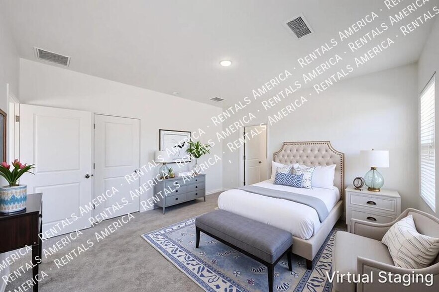 Building Photo - 5720 W Sunrise Dr