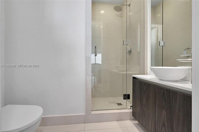 Building Photo - 480 NE 31st St