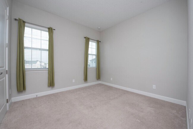 Building Photo - Modern 2 bedroom, 2 bath Townhouse with Bonus Room in the Laureate Park Community of Lake Nona.