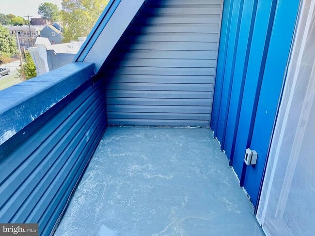 Building Photo - 5334 Cedar Ave