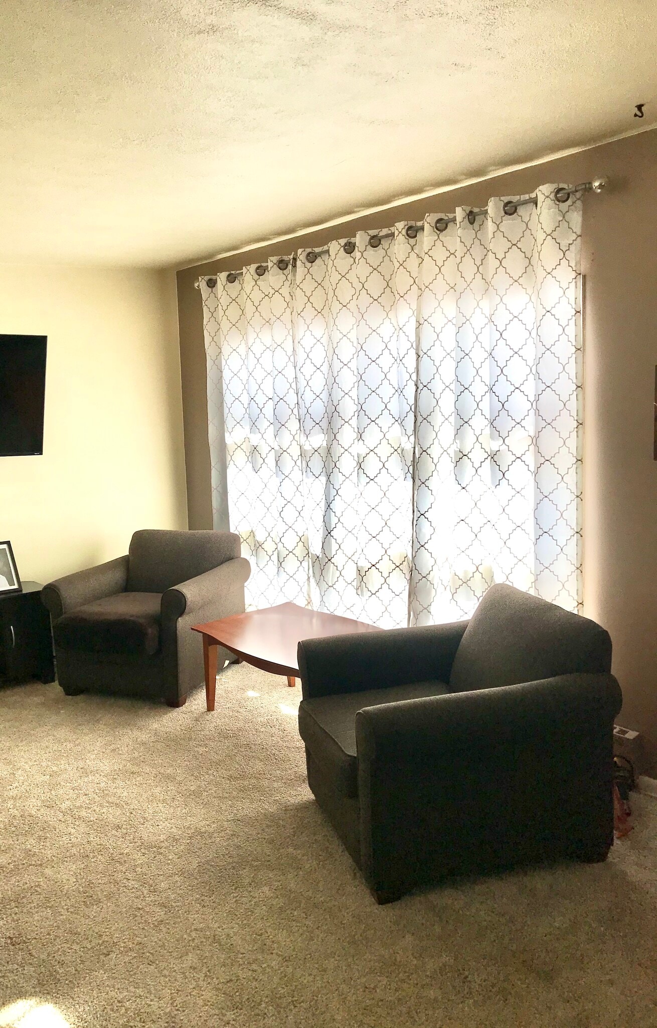 Building Photo - 6012 Donlar St