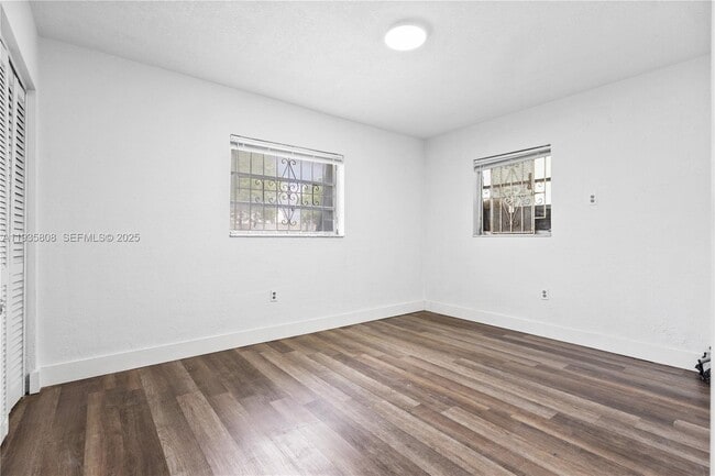 Building Photo - 4201 NW 25th Ave