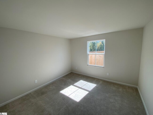 Building Photo - 105 Highland Sta Dr