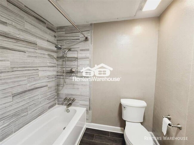 Building Photo - NEW Fully Renovated/ UPGRADED condo. 1 Bed...