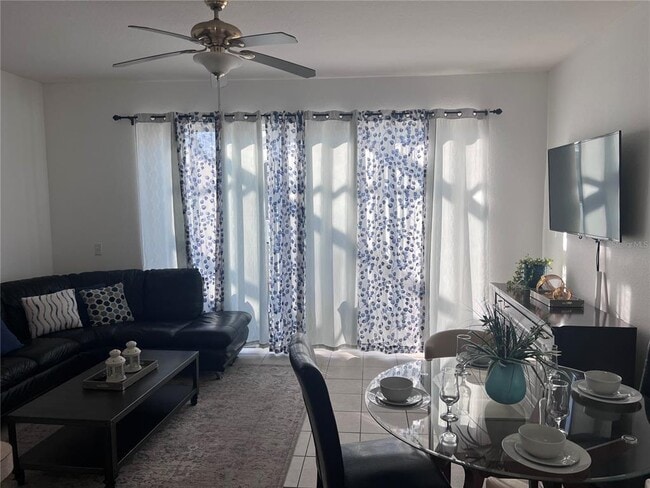 Building Photo - 2568 Maneshaw Ln