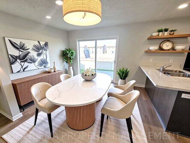 Building Photo - Tunis Drive Townhomes