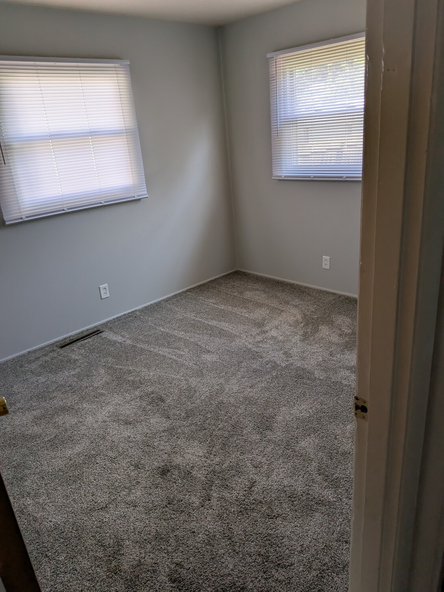 Building Photo - 46 Kaydon Dr