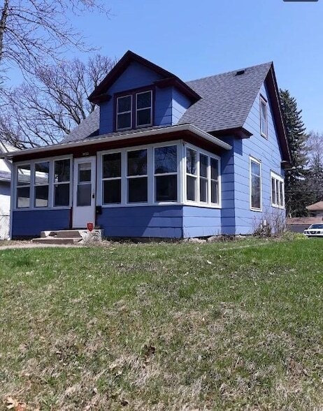Primary Photo - 2622 N Upton Ave