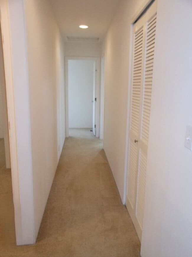 Building Photo - Pacheco, Evelyn (Kamalo'o)