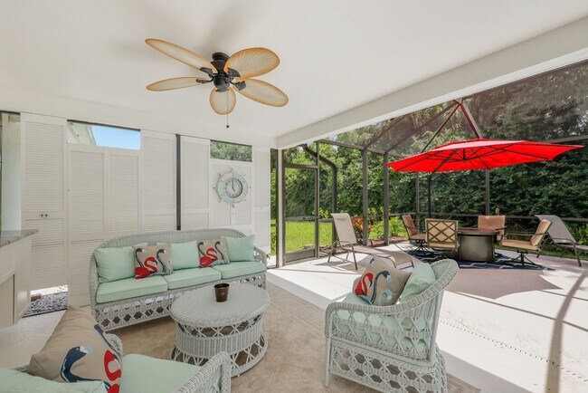 Building Photo - Secluded Annual Rental-  3 Bedroom 2 Bath Pool Home In Spanish Wells