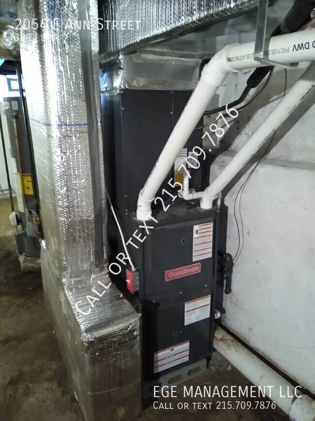 Building Photo - 2054 Ann St