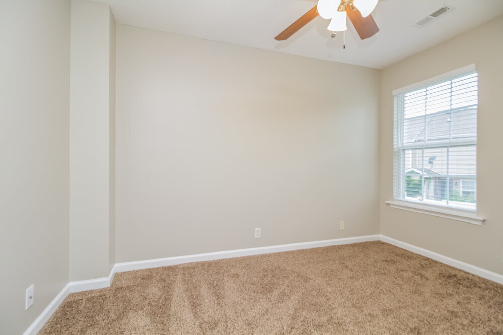 Building Photo - 3011 Ace Wintermeyer Dr