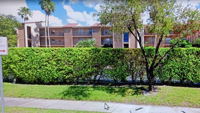 Primary Photo - 370 NW 76th Ave