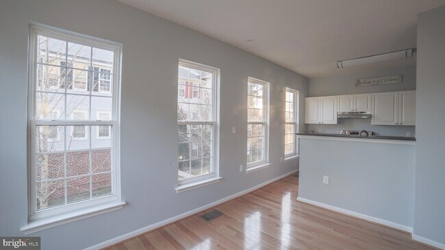 Building Photo - 8067 Nicosh Cir Ln