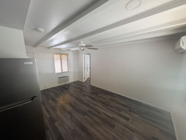 Building Photo - 3731 N Tyndall Ave