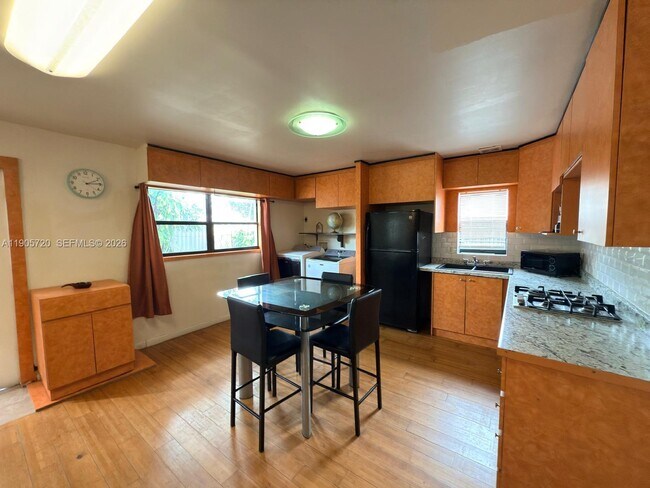 Building Photo - 11460 NW 37th St