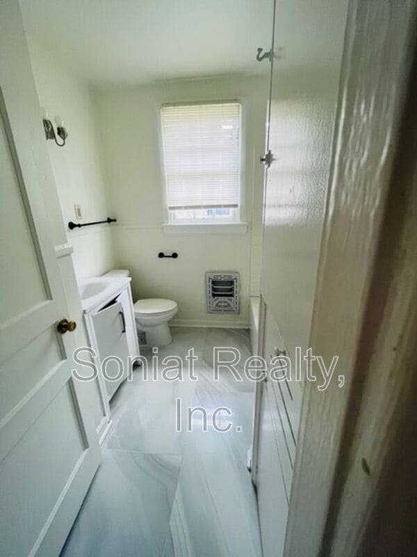 Building Photo - 2129 Mandolin St