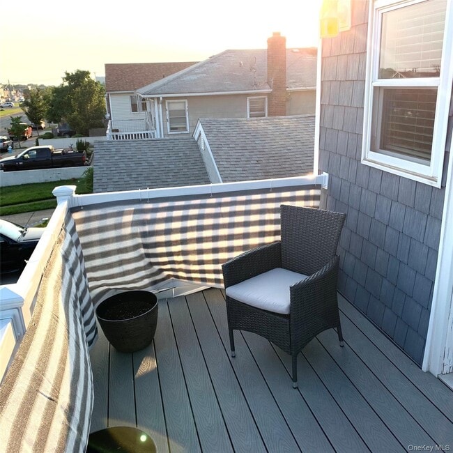 Building Photo - 521 W Park Ave