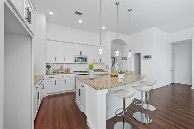 Building Photo - 711 Pelican Dr