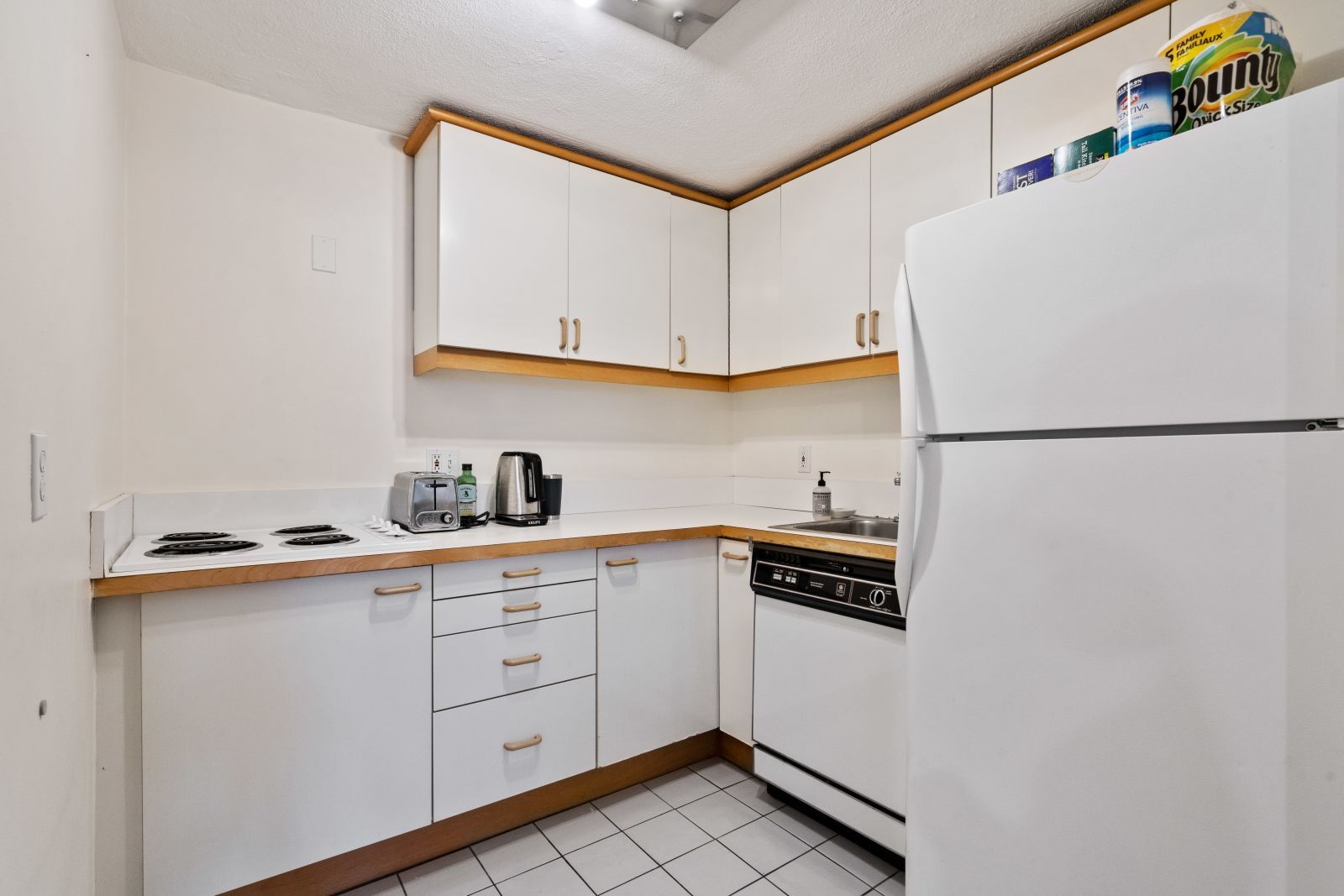 Building Photo - 260 Beacon St