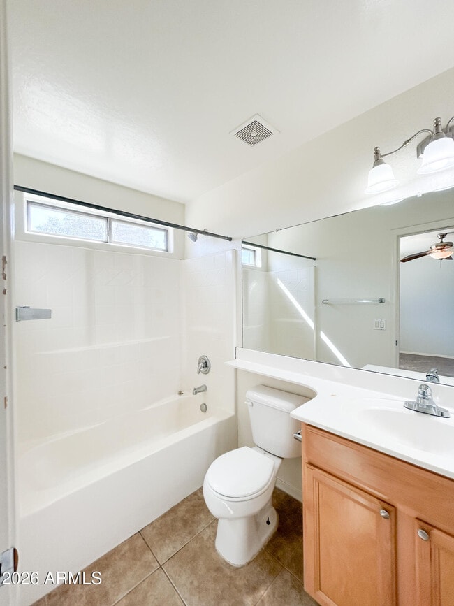 Building Photo - 25645 W Dunlap Rd