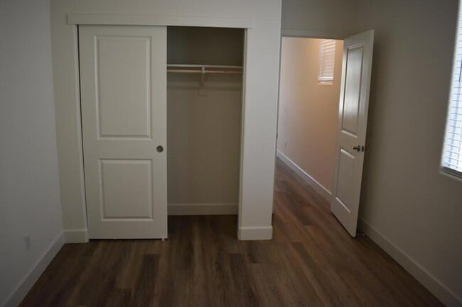 Building Photo - 8177 Oxbow Lndg Lp