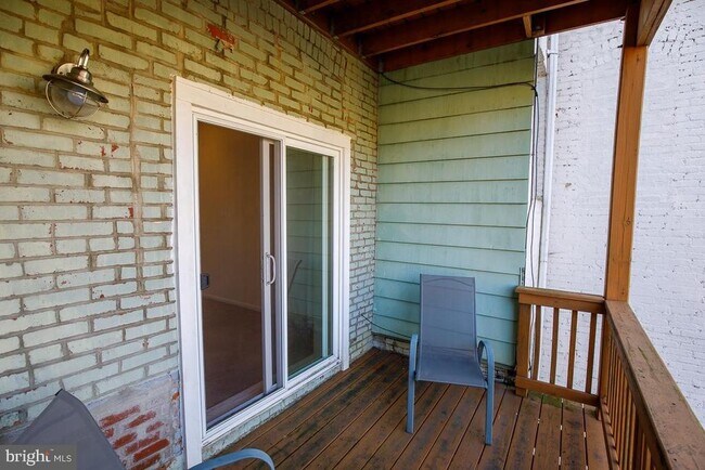 Building Photo - 1434 Potomac Ave SE