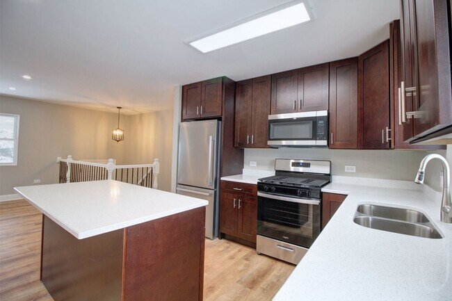 Building Photo - 225 Haller Ave