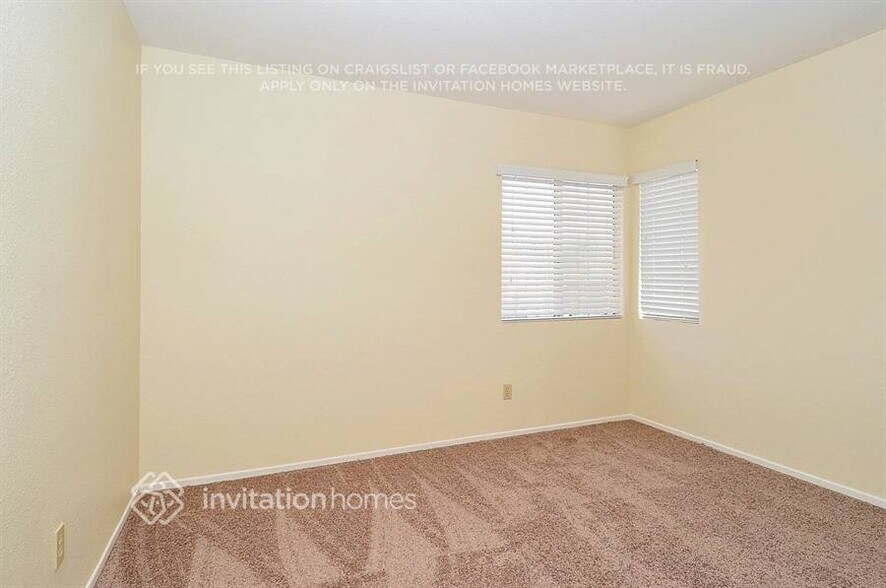 Building Photo - 15535 Saldana Ct