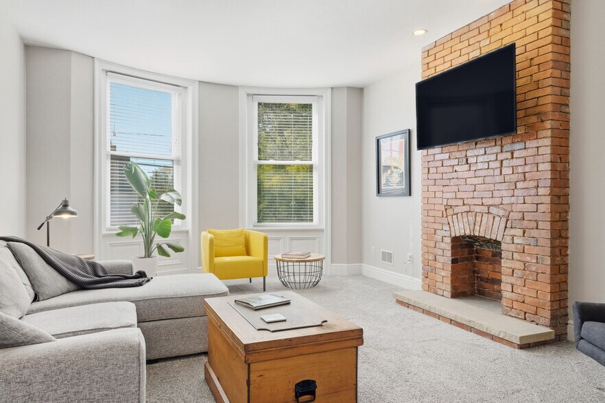 Building Photo - 480 Orchard Ave