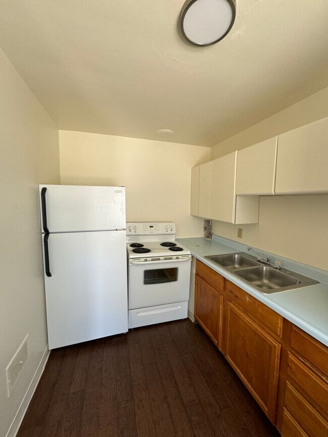 Building Photo - 1 Bed/ 1 bath