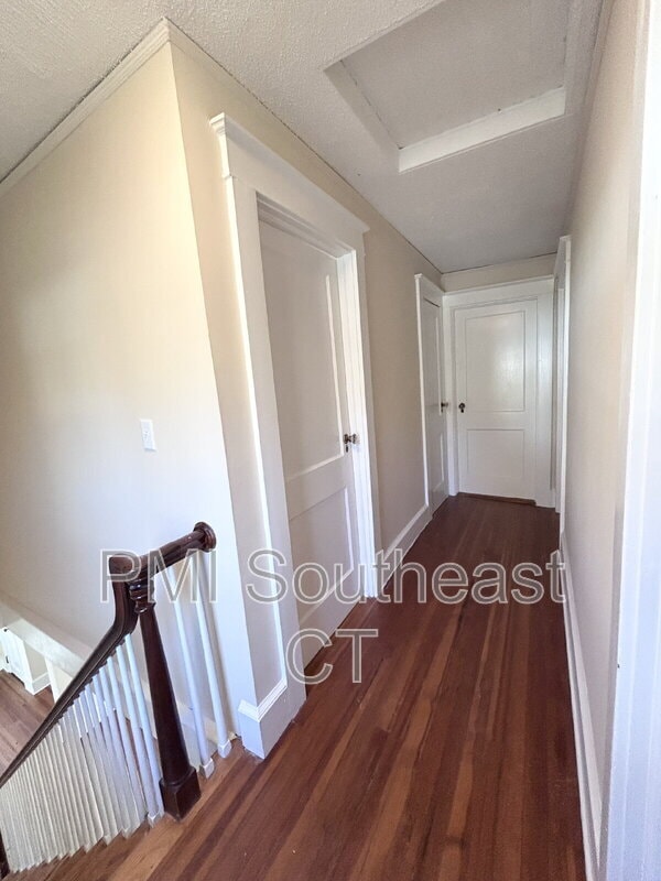 Building Photo - 142 Old Norwich Rd