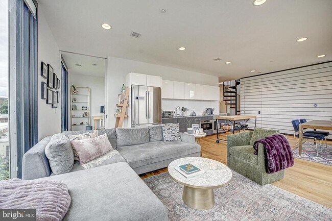 Building Photo - 57 N St NW