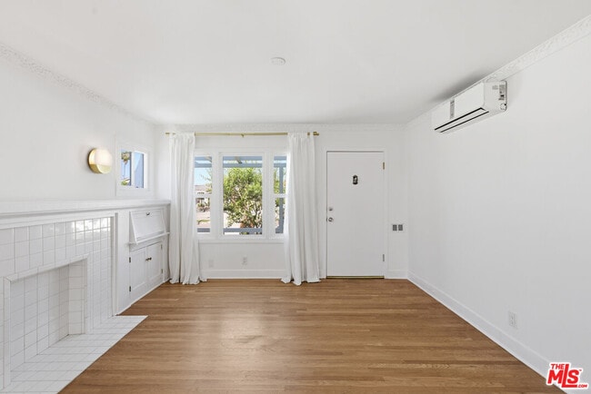 Building Photo - 6743 Arlington Ave