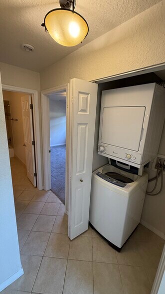 Building Photo - 6150 Gulfport Blvd S